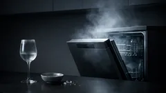 Milchige Gläser aus der Spülmaschine? So erkennst du Kalkfilm vs. Glaskorrosion