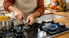 Gelbe Gasflamme am Herd? So reinigst du Brenner und Düse in wenigen Minuten