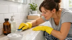 Wasserstoffperoxid 3% und Spülmittel: der einfache Mix gegen Flecken, Gerüche und Schmutz